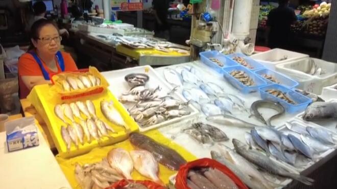 台风“搅局” 海鲜价格有点“跳” 再过十天更实惠